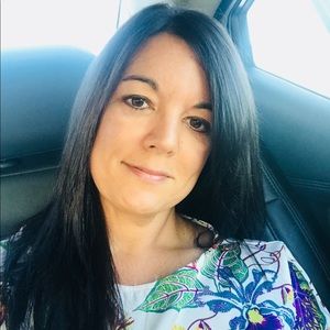 Meet your Posher, Angela